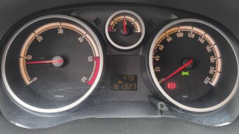 Corsa D 1,3 CDTi 70kW Ecotec + tažné - 8
