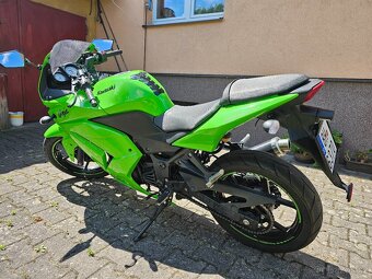 Kawasaki Ninja 250R, 2012, najeto 19700 km, laďák MIVV - 8