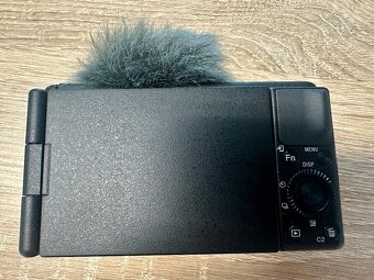 Vlogovací kamera Sony ZV-1 s originálním stativem - 8