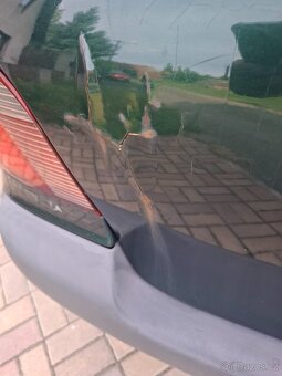 Toyota Yaris 1.0 benzín - 8