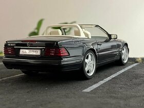 1:18 Mercedes-Benz SL600 (1997) Black - AUTOart Millennium - 8