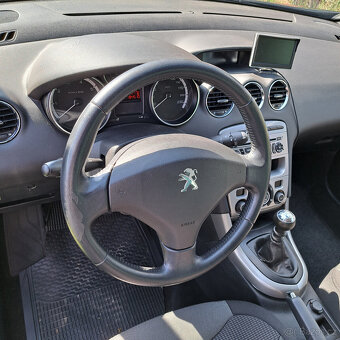 PEUGEOT 308 SW 1.6i THP 16V - 8