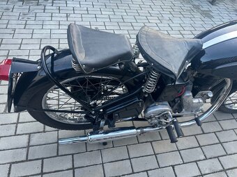 Royal Enfiel model G Norton BSA AJS - 8