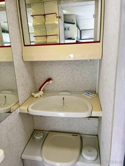 Karavan Chateau 380 - 8