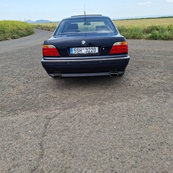 Bmw e38 730i - 8