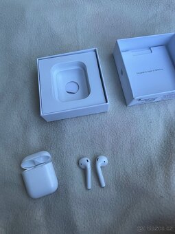 Apple AirPods 2 - 8