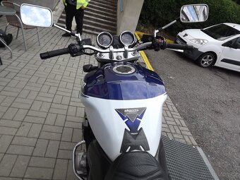 Suzuki GSX 1400 - 8