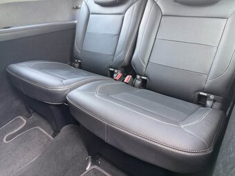 Mercedes Benz GL500, 4MATIC, 7 míst k sezení - 8