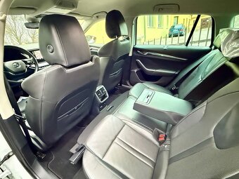 ŠKODA OCTAVIA IV 1,5TSi G-TEC 96kW STYLE DSG TAŽNÉ NEZ.TOPEN - 8