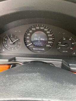 Mercedes Benz E 280 - 8