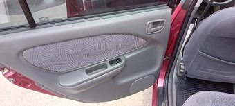 Toyota avensis 2.0 benzín R.v.1998 - 8