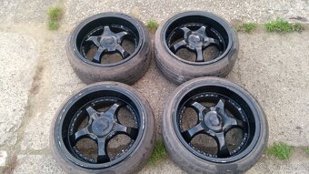 Kola 215/40 R17 4x108 - 8