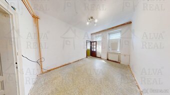 Prodej bytu 3+1 72,93 m² v rodinném domě se zahradou, Krá... - 8