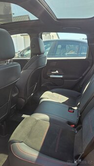 MERCEDES BENZ B 200D AMG line - 8