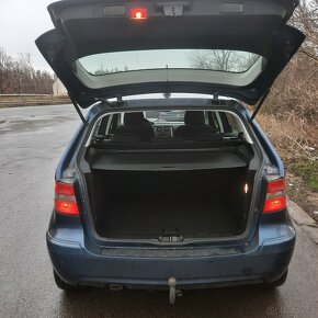 Mercedes Benz B180 - 8