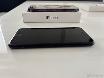 iPhone SE 2022 64gb - 8