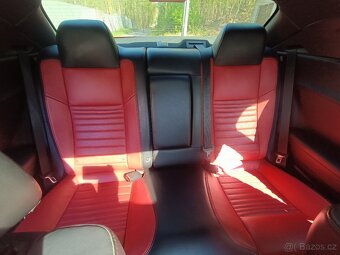 Dodge Challenger 5,7 Shaker - 8