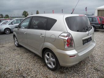 Toyota Corolla Verso 1.8 VVTi 95KW 7MístServiska - 8