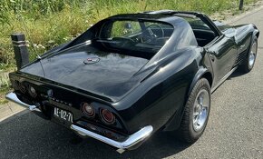 Chevrolet Corvette C3 5,7 V8 - 8
