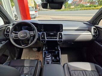 Prodám plug-in Kia Sorento 1.6 T-GDI PHEV 4x4 TOP, 195 kW - 8