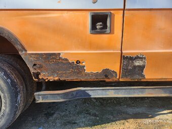 Plošina s regály mercedes Vario - 8