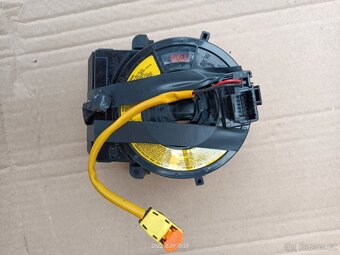 Hyundai i40 combi - páté dveře, viko kufru a jiné díly - 8