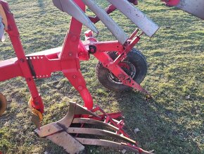 Pluh čtyřradličný Obracák - 8
