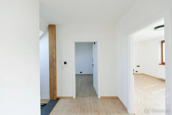 Pronájem bytu 4+kk • 108 m² - 8