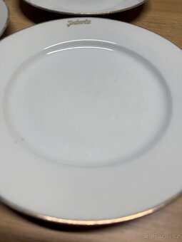 Jednota mělké talíře - 2 sety 8 kusů - 8