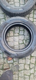 Zimní pneu 215/65/17. 6,5mm - 8