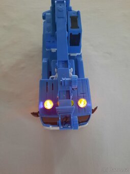 Různá auta: transformers a autojeřáb - 8