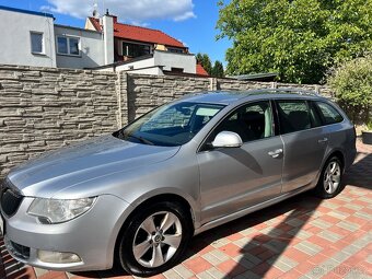 ŠKODA SUPERB 2.0TDI 125KW ELEGANCE+ COMBI TAŽNÝ XENONY - 8