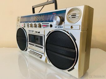 Radiomagnetofon/boombox Sharp GF 5757, rok 1985 - 8