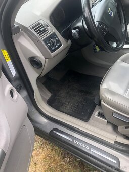 Prodám Volvo V50 2.0D 100kw. r.v.2007 - 8