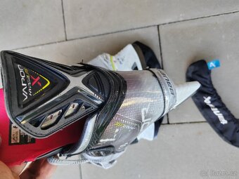 Hokejové brusle BAUER VAPOR HYPERLITE, vel. 6.0, Fit 1 - 8
