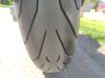 Suzuki DL 650 V-Strom - 8