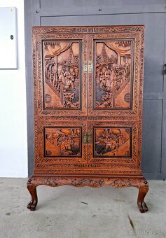 Starožitná masivní čínská komoda - 8