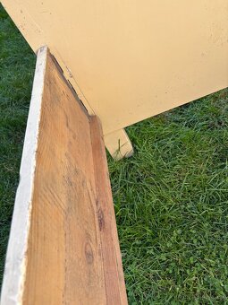 Stará dřevěná postel - 8