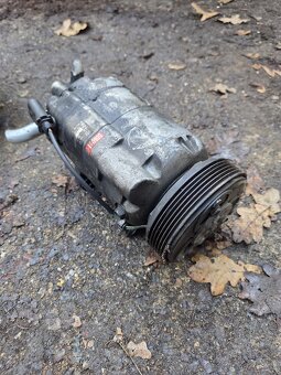 Náhradní díly golf 4 - 8