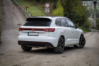 Touareg 3.0 TDI V6 286k R-Line, IQ Light, Pano, Vzduch, DPH - 8