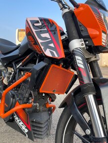 KTM Duke 125 - 8