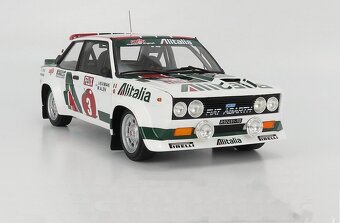Fiat 131 Abarth Rally 1000 Lakes 1978 1:18 Kyosho - 8