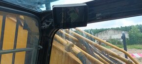 CAT 330D UHD - 8