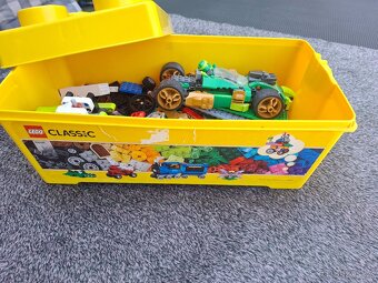 LEGO - MIX - 1,2 kg s boxem - 600 Kč - 8