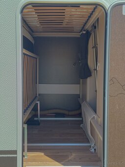 KARAVAN Dethleffs C- GO 495 palandy garáž - 8