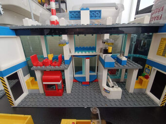 LEGO City 3182 Airport +návod - 8