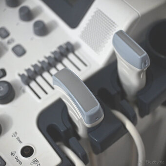 1 ultrazvukový přístroj s barevným duplexem GE Logiq F6 - 8