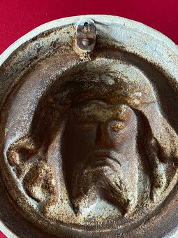 kristus litina litinová plastika socha ježíš kristus litina - 8