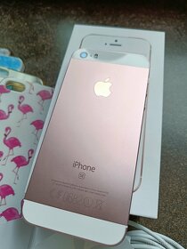 Apple iPhone SE 32gb rose gold pěkný stav - 8