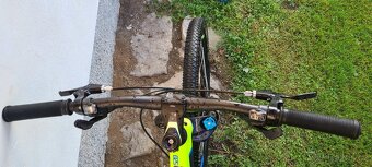 Horské kolo B-TWIN ROCKRIDER 520 - 8